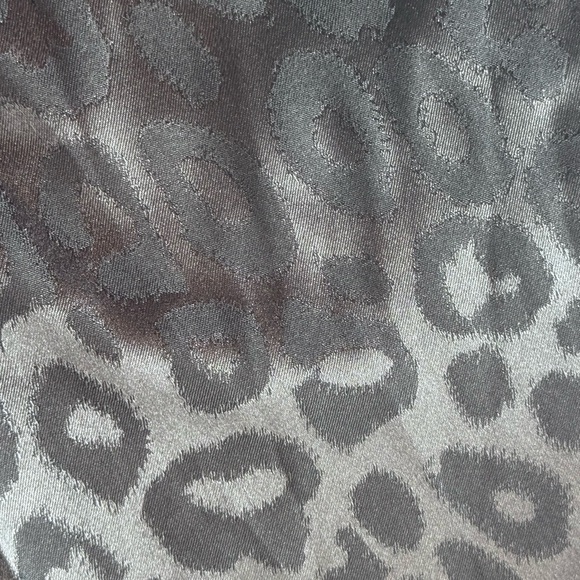 SHEIN Curve 3XL Leopard Satin Wrap Peplum Top - Picture 5 of 10